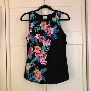 *SOLD* LikeNew Land’s End Swim Set, Size 10-14. Racerback top, shorts, & Coverup